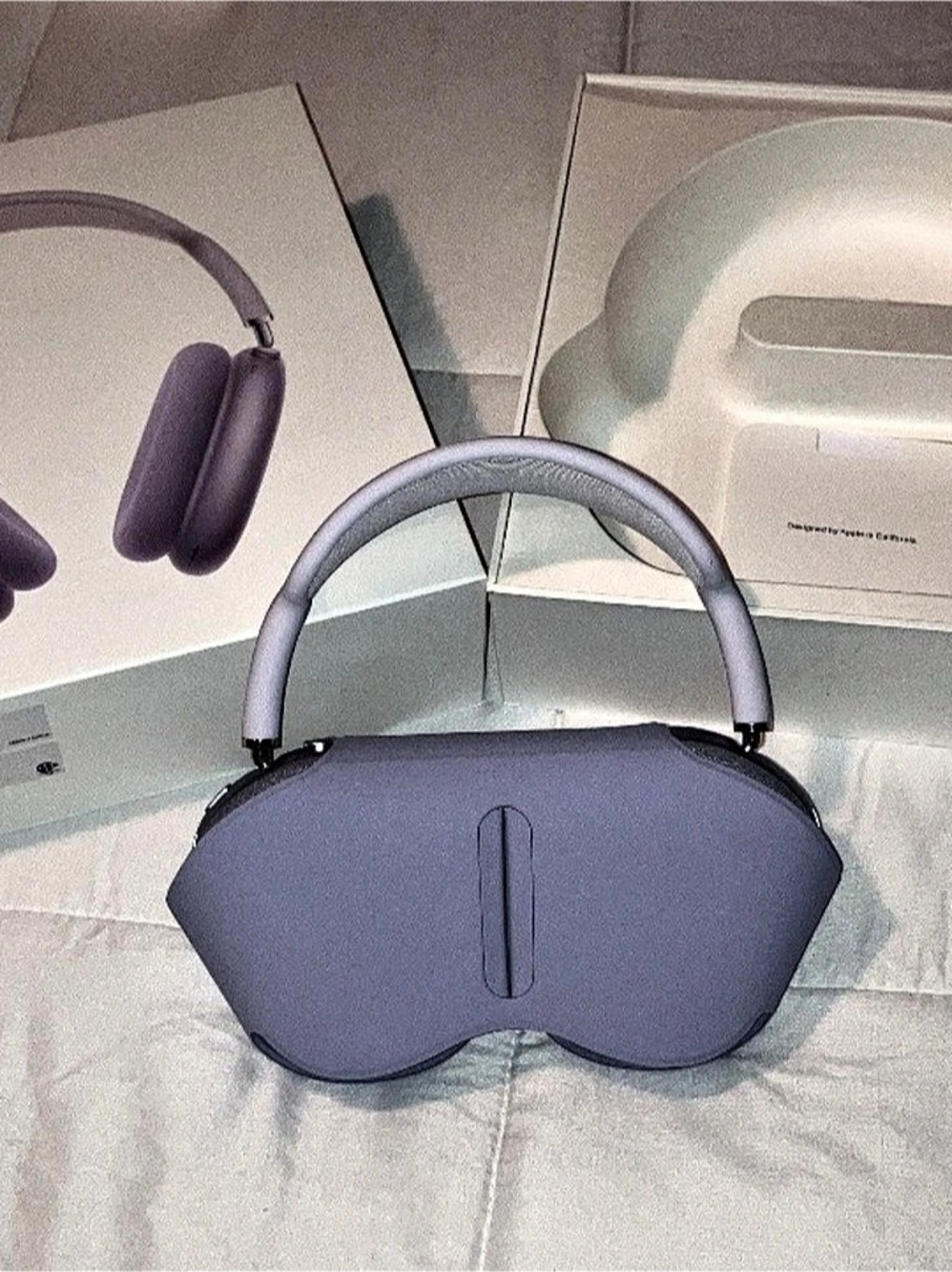 Apple AirPods Max Purple Over-Ear Headphones Like New
